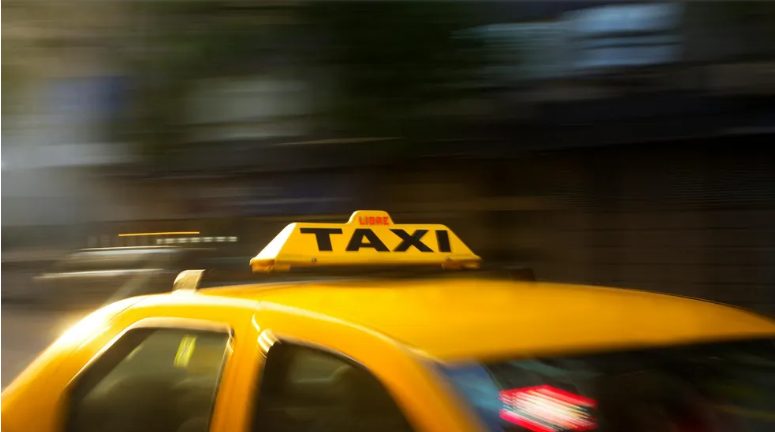דודתי ובני זרקו אותי מהבית שלי – אבל כמה ימים אחר כך הקרמה השיגה אותם.