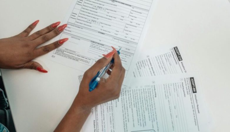 ביום חג ההודיה קיבלתי חבילה מהמאהבת של בעלי: תרנגול הודו ובדיקת הריון. לזה הם לא ציפו.