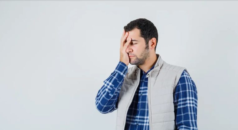 ביתו של בעלי נזקקה לטיפול יקר אחרי תאונה – שנה אחר כך גיליתי לאן באמת הלך הכסף.
