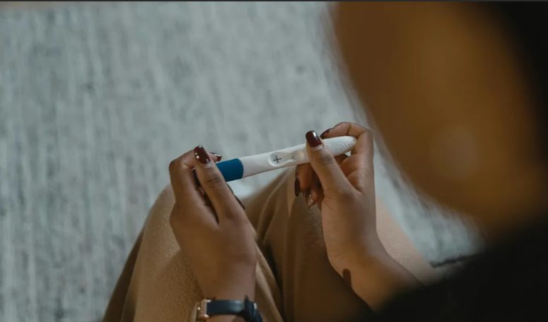גידלתי לבד את התאומים שלי – אבל כשהם הגיעו לגיל 16, הם חזרו הביתה מהתוכנית הקולג' שלהם ואמרו לי שהם לא רוצים יותר שום קשר איתי.