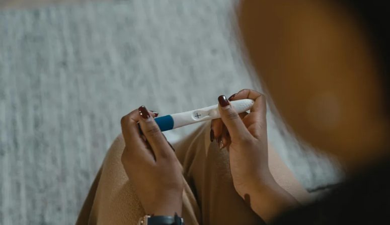 גידלתי לבד את בניי התאומים – אבל כשהם הגיעו לגיל 16, הם חזרו הביתה מתוכנית הלימודים שלהם ואמרו לי שהם לא רוצים יותר שום קשר איתי.