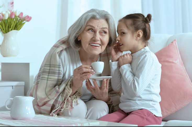 כולם פנו ממנה, חוץ מהילדה מבית היתומים – אבל אף אחד לא ציפה למה שהזקנה תשאיר לה לאחר מותה